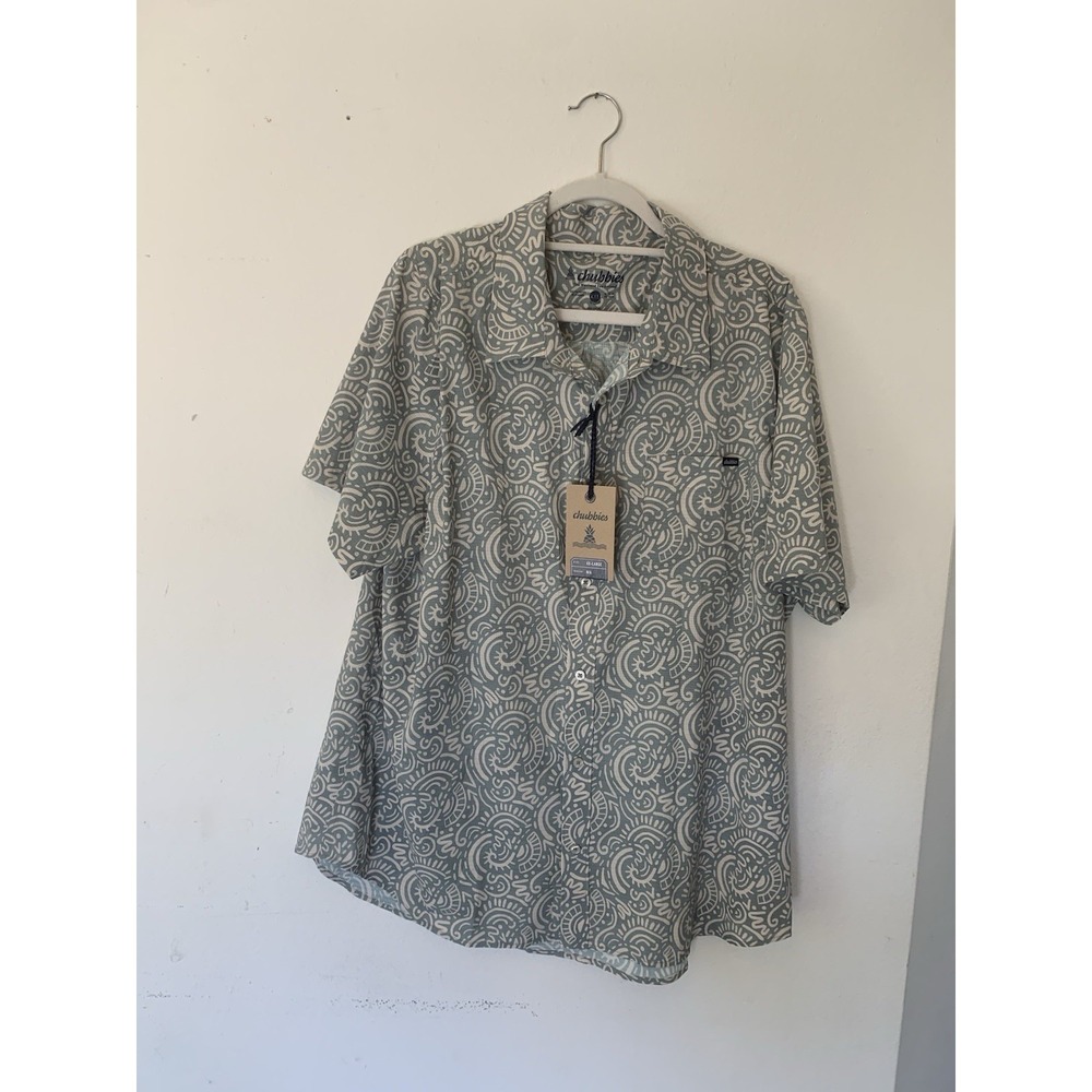 NWT Chubbies Mens Screen Saver Friday Shirt Breezetech 2.0 Stretch 2XL
